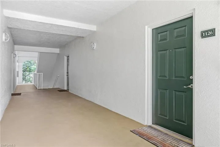 4625  Saint Croix  LN, Naples, FL 34109