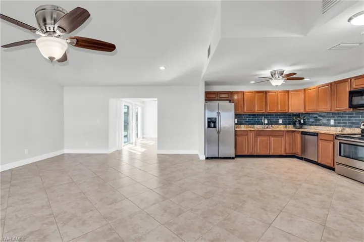 426 SW 43rd  TER, Cape Coral, FL 33914