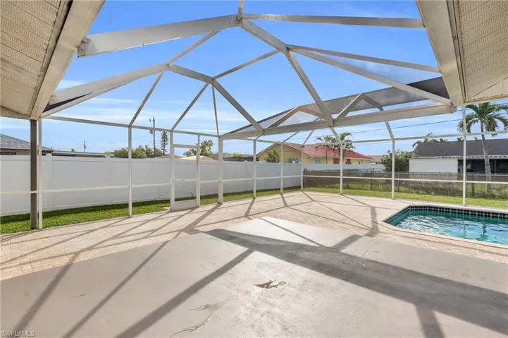 426 SW 43rd  TER, Cape Coral, FL 33914