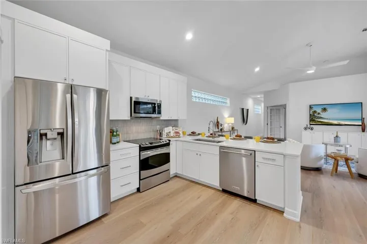 Brand-new and ready for action—whether you're a culinary genius or just really good at microwaving leftovers.
