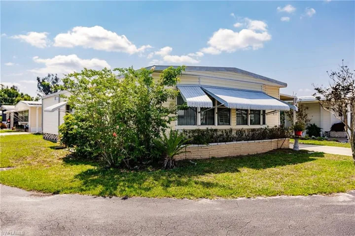 View of front of home with a front lawn