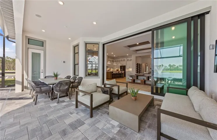 Photo of a staged model home. Illustration purposes only. Options may vary.