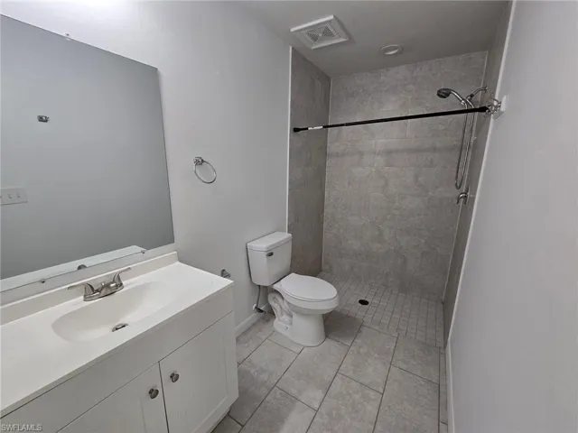 2003 Chiquita Blvd S, Cape Coral, Florida 33991