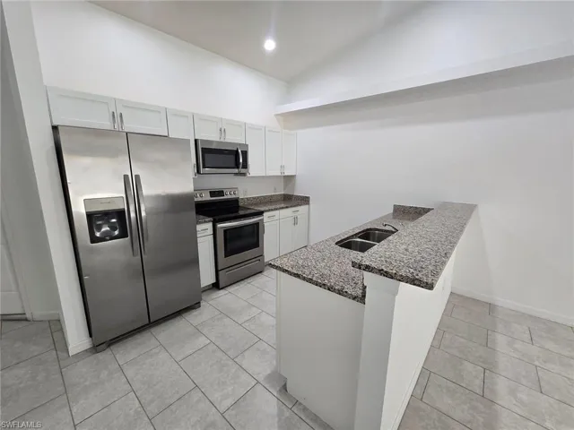2003 Chiquita Blvd S, Cape Coral, Florida 33991