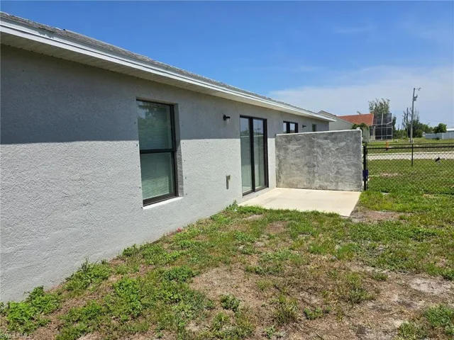 2003 Chiquita Blvd S, Cape Coral, Florida 33991