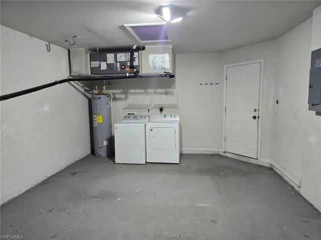 2003 Chiquita Blvd S, Cape Coral, Florida 33991