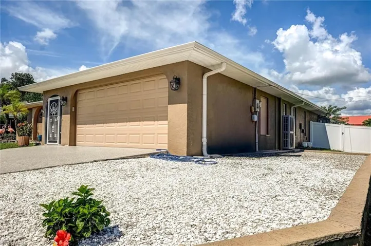 726 Calvert Ave, Port Charlotte, Florida 33948
