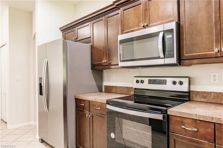 CLOSE-UP OF THE NEW APPLIANCES! LIKE A NEW HOME!