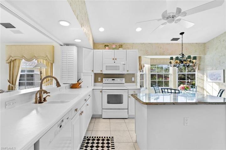 6155  Reserve  CIR, Naples, FL 34119