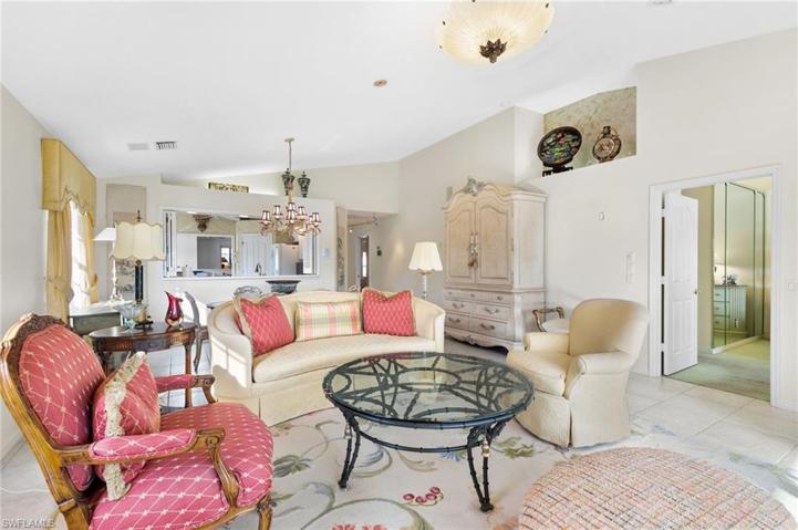 6155  Reserve  CIR, Naples, FL 34119