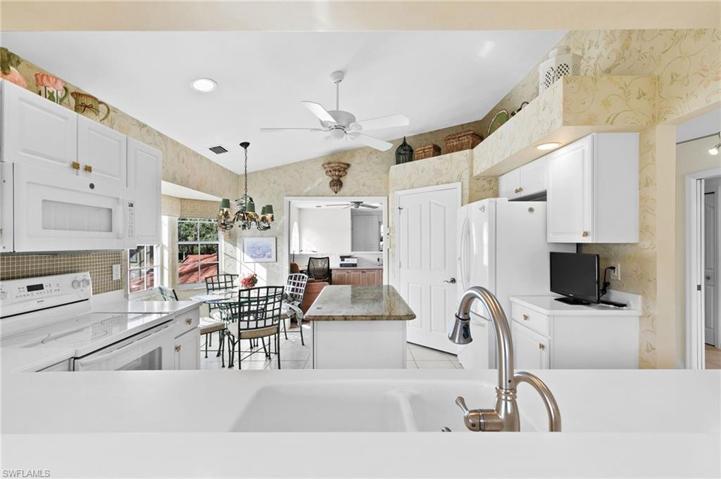 6155  Reserve  CIR, Naples, FL 34119