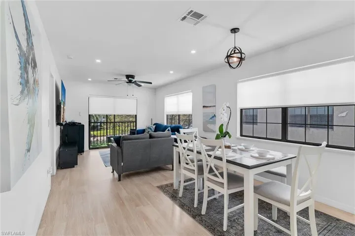 5245  Treetops  DR, Naples, FL 34113