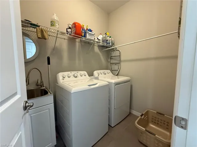 3916  King Edwards  ST, Fort Myers, FL 33916