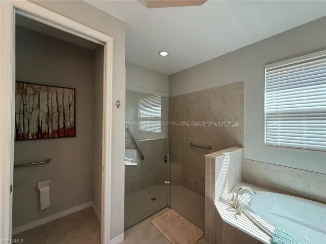 3916  King Edwards  ST, Fort Myers, FL 33916