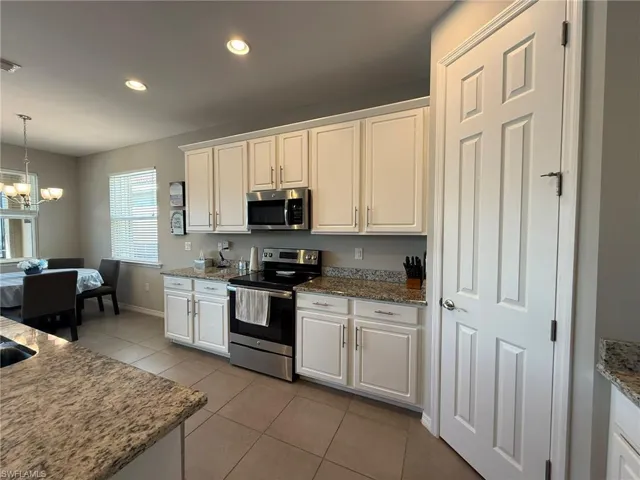 3916  King Edwards  ST, Fort Myers, FL 33916