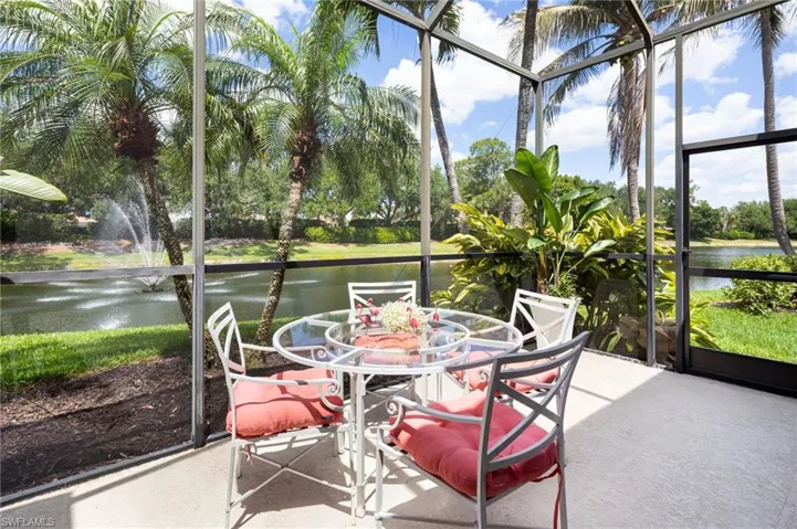 9239  Troon Lakes  DR, Naples, FL 34109