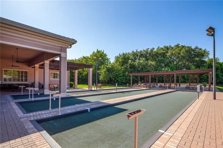 9239  Troon Lakes  DR, Naples, FL 34109
