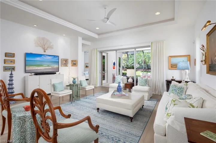 9239  Troon Lakes  DR, Naples, FL 34109