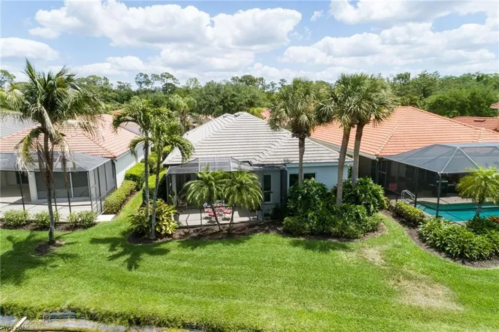 9239  Troon Lakes  DR, Naples, FL 34109