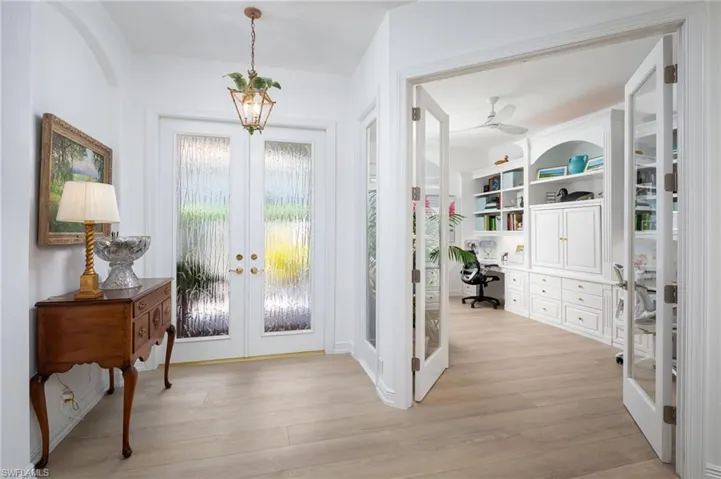9239  Troon Lakes  DR, Naples, FL 34109