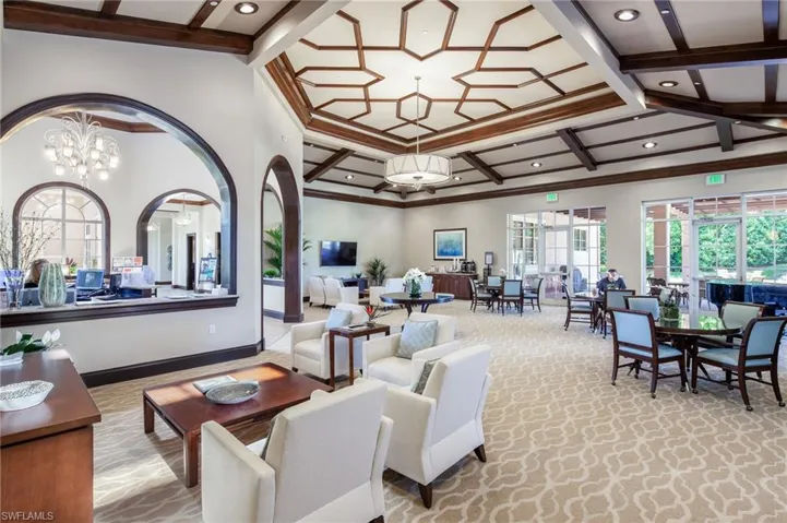 9239  Troon Lakes  DR, Naples, FL 34109
