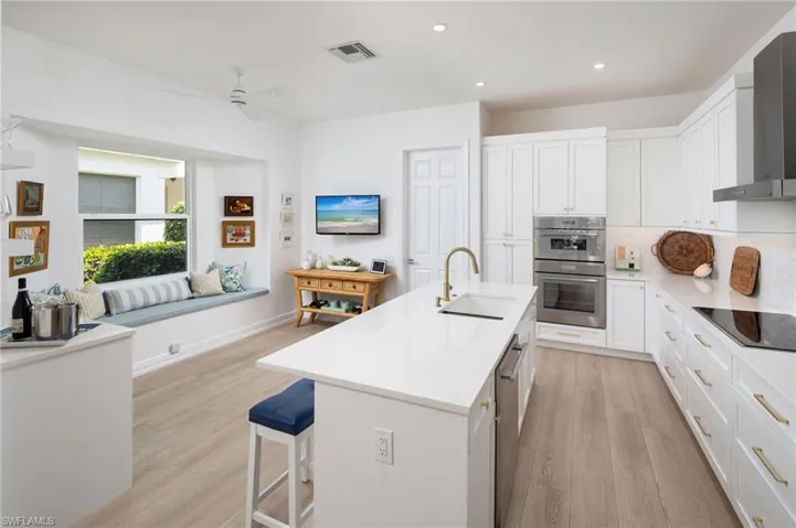 9239  Troon Lakes  DR, Naples, FL 34109