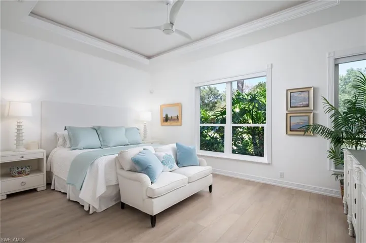 9239  Troon Lakes  DR, Naples, FL 34109