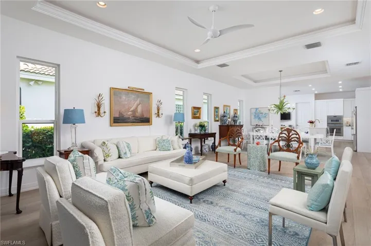 9239  Troon Lakes  DR, Naples, FL 34109