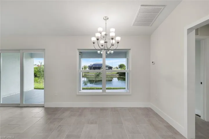 breakfast nook/area para desayunar o cenar