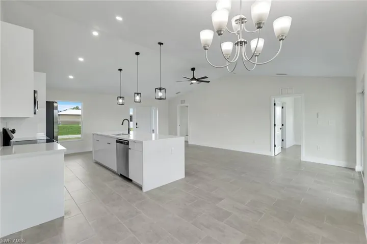 1625 Ne 23rd St, Cape Coral, Florida 33909