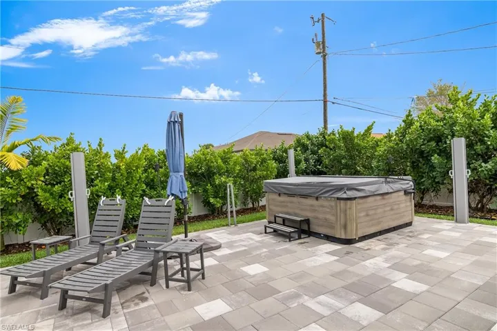 337 SW 28th  PL, Cape Coral, FL 33991