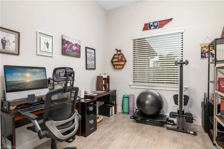 337 SW 28th  PL, Cape Coral, FL 33991