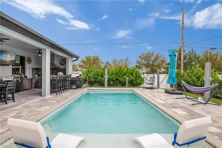 337 SW 28th  PL, Cape Coral, FL 33991