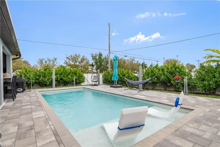 337 SW 28th  PL, Cape Coral, FL 33991