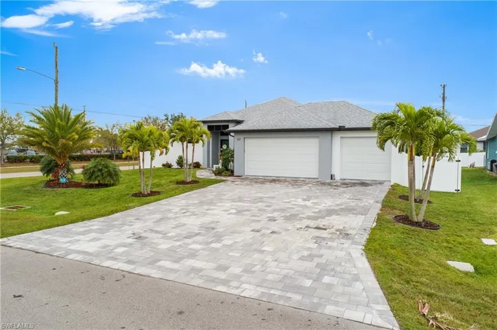 337 SW 28th  PL, Cape Coral, FL 33991