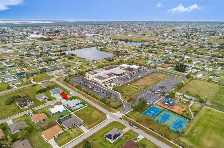 337 SW 28th  PL, Cape Coral, FL 33991