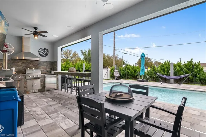 337 SW 28th  PL, Cape Coral, FL 33991