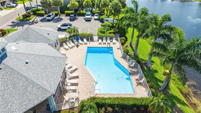 9629 Gladiolus Preserve Cir, Fort Myers, Florida 33908