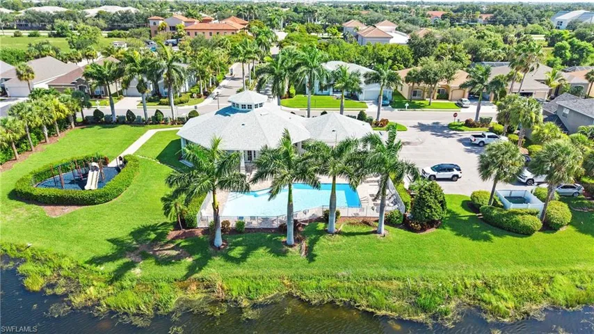 9629 Gladiolus Preserve Cir, Fort Myers, Florida 33908