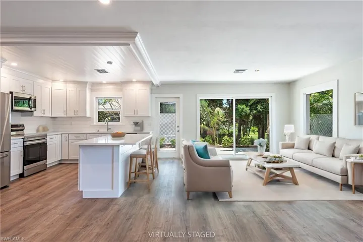2  Rivard  RD, Naples, FL 34112
