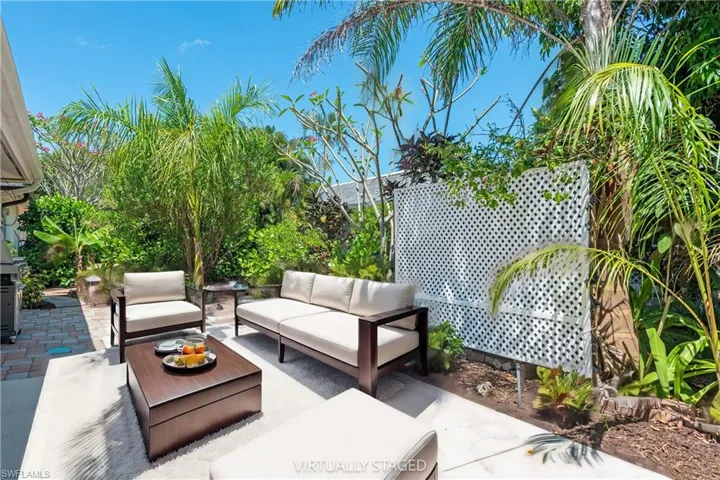 2  Rivard  RD, Naples, FL 34112