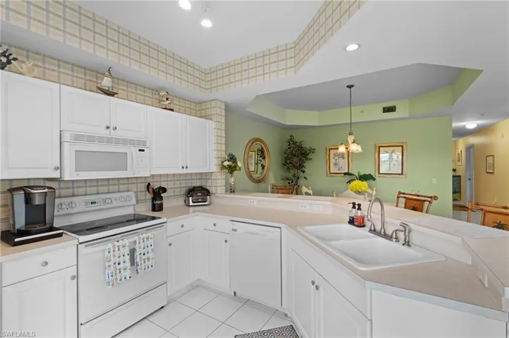 3960  Loblolly Bay  DR, Naples, FL 34114