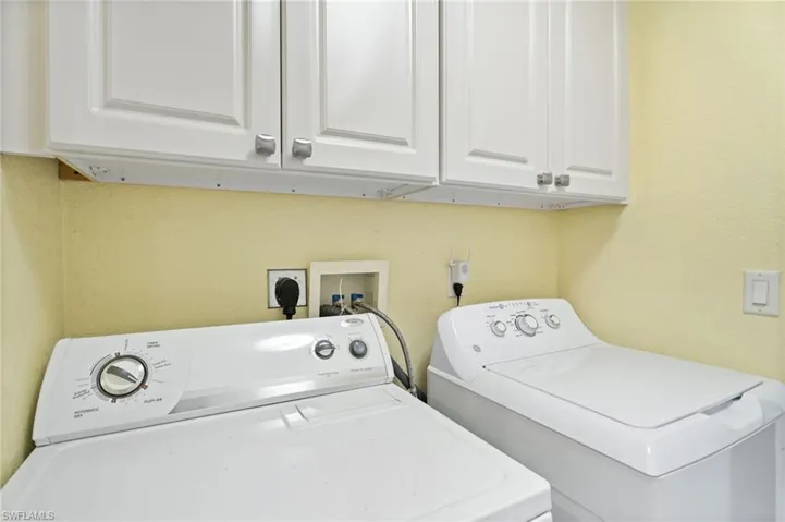 4813 Sw 25th Ct, Cape Coral, Florida 33914