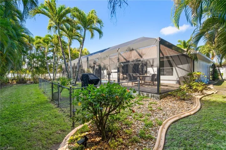 4813 Sw 25th Ct, Cape Coral, Florida 33914
