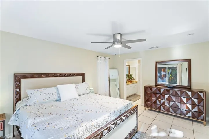4813 Sw 25th Ct, Cape Coral, Florida 33914