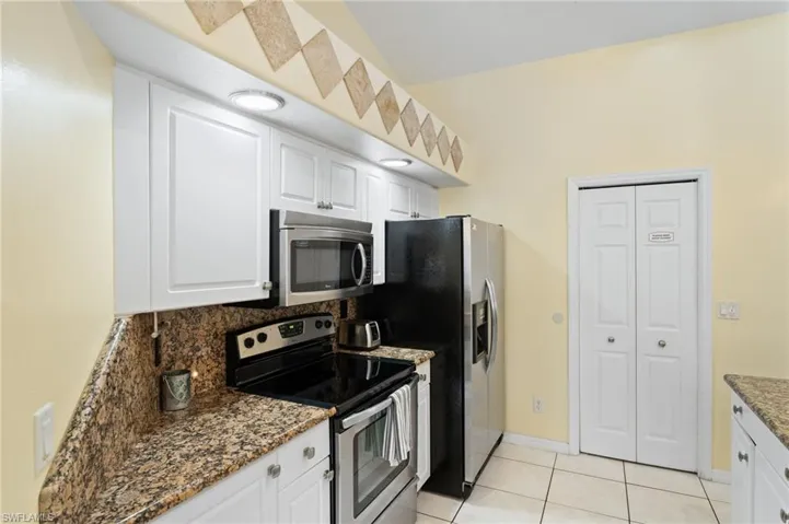 4813 Sw 25th Ct, Cape Coral, Florida 33914