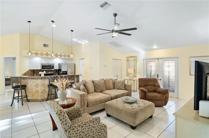 4813 Sw 25th Ct, Cape Coral, Florida 33914