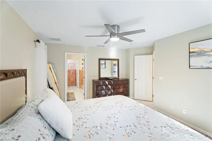 4813 Sw 25th Ct, Cape Coral, Florida 33914