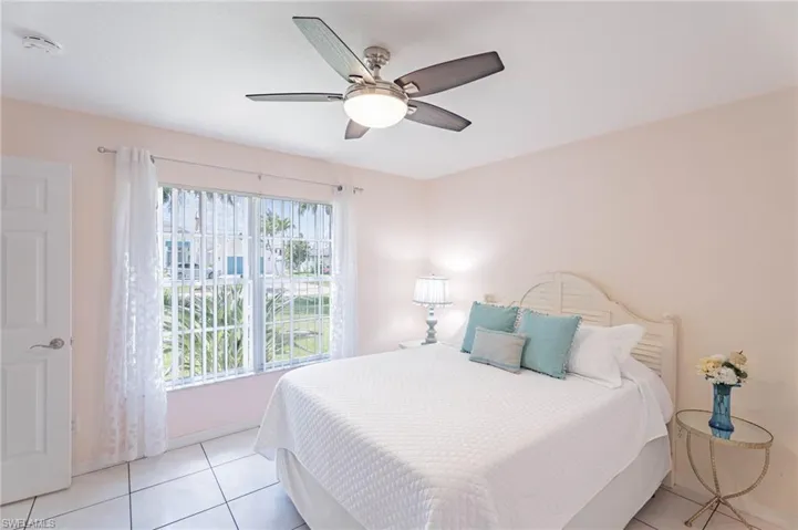 4813 Sw 25th Ct, Cape Coral, Florida 33914