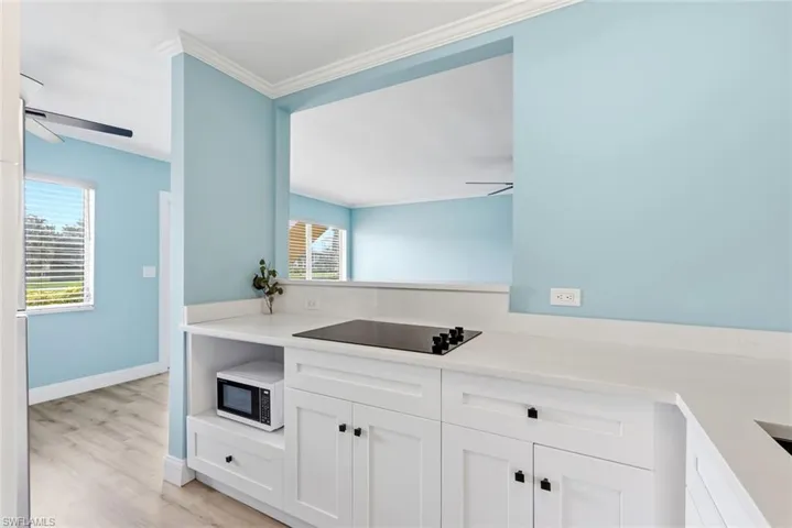 473  12th S AVE, Naples, FL 34102